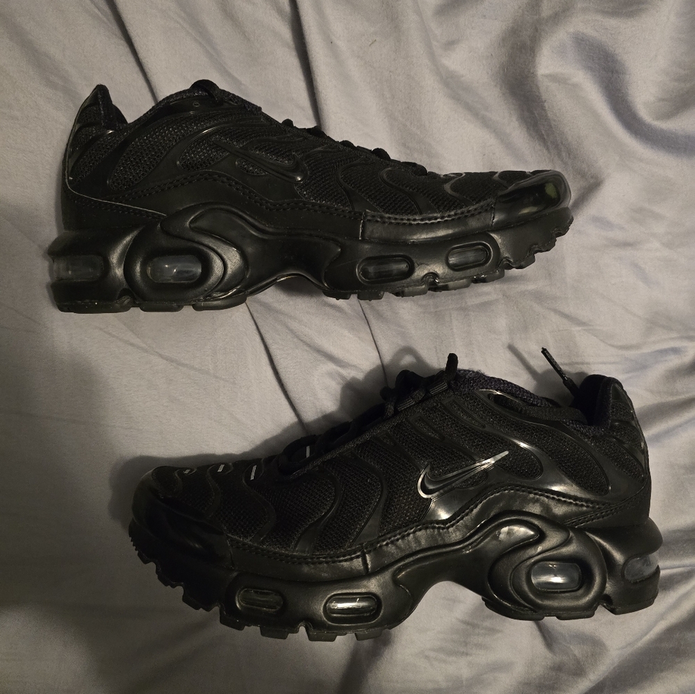 Nike Black Air Max Plus